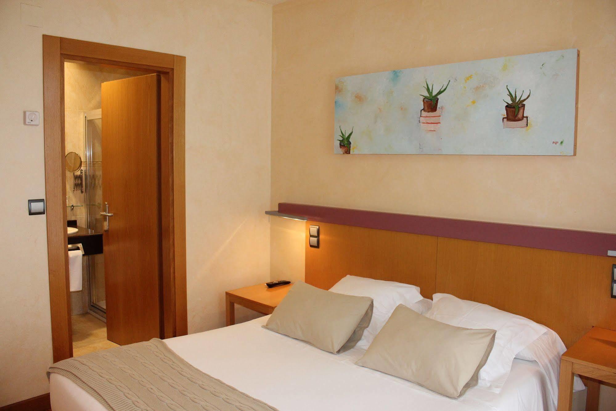 Nochendi Hotel Onís